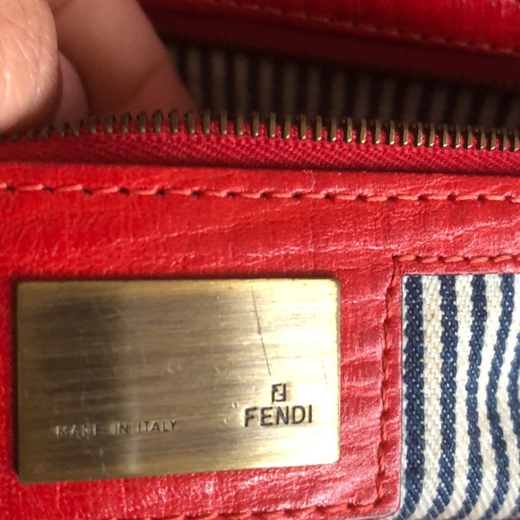 Authentic Fendi tote - Picture 5 of 7